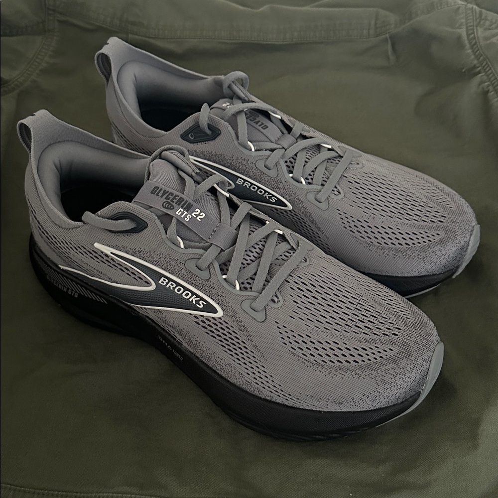 BROOKS Glycerin GTS 22 Running Shoes Primer Gray Ebony Bluewash Size 10.5 Med/D